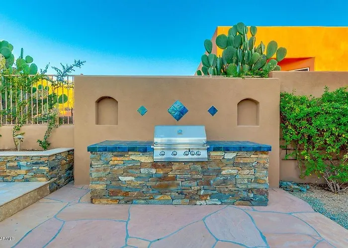 Casa Monument